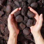 7 skvelých typov ako využiť zvyšok kávy po jej dopití